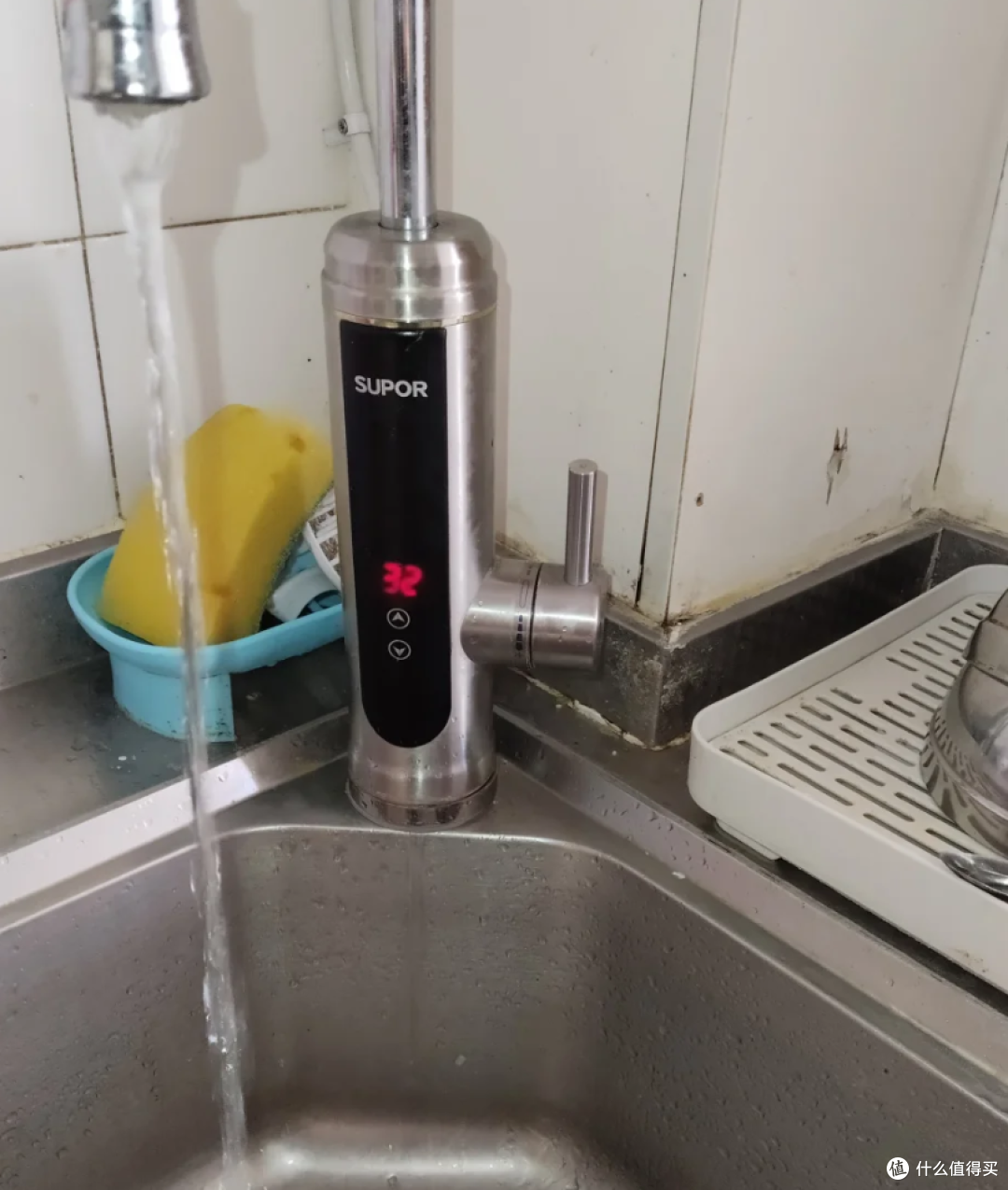 电热水龙头漏电原因和解决方法:看似方便的小电器,隐藏着哪些隐患