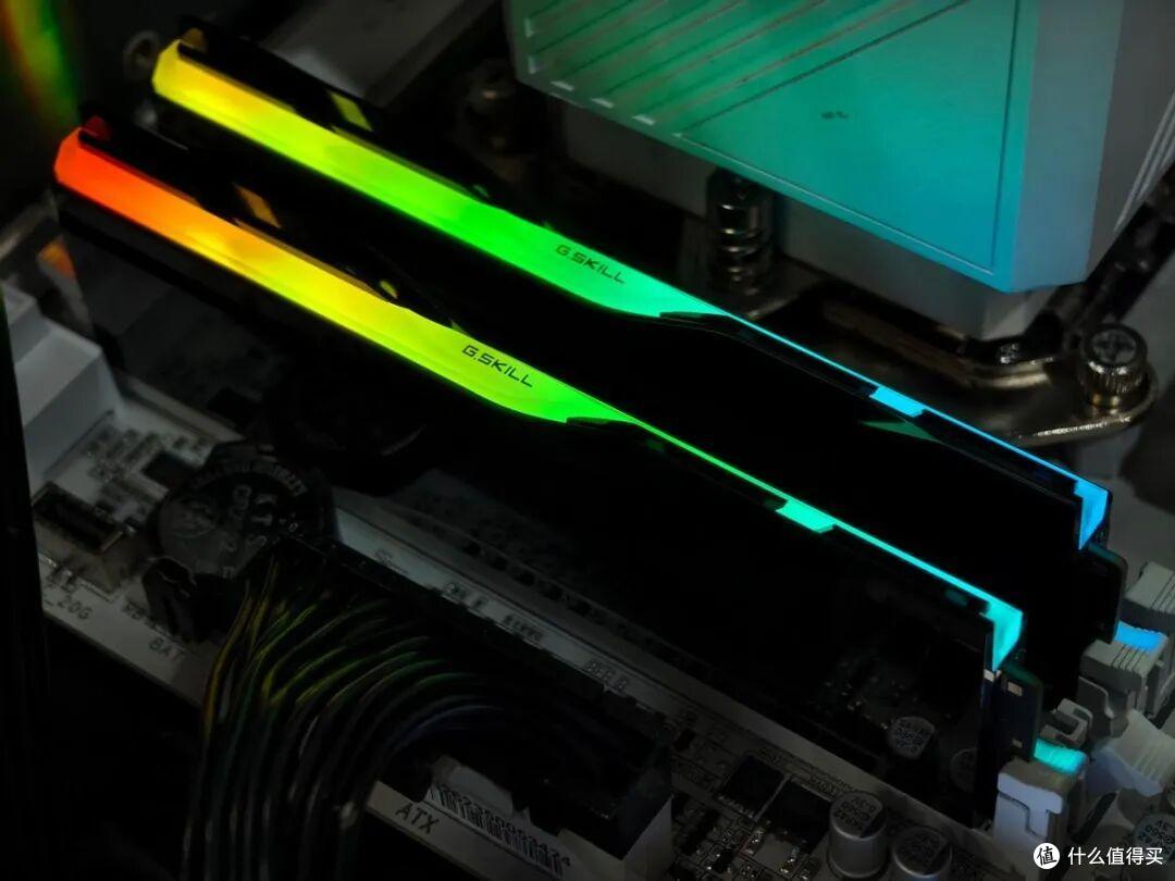 黑科技:芝奇焰锋戟X DDR5 EXPO ULL测试,CL36内存比CL28还强?