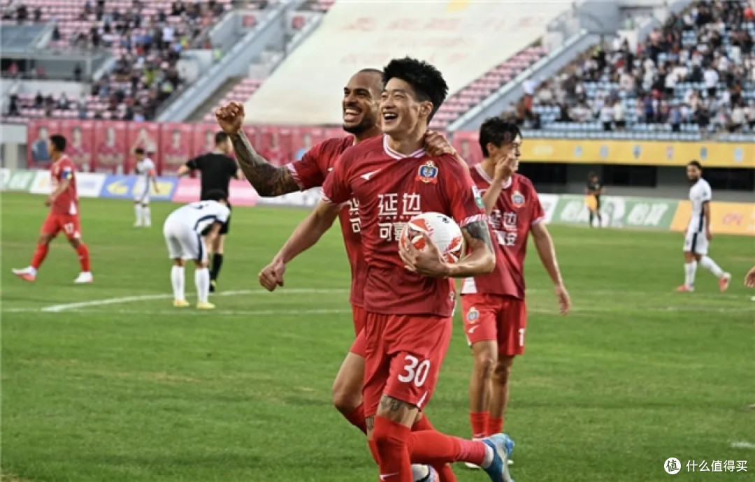 南北足球之乡对决落幕,延边龙鼎可喜安韧性取胜