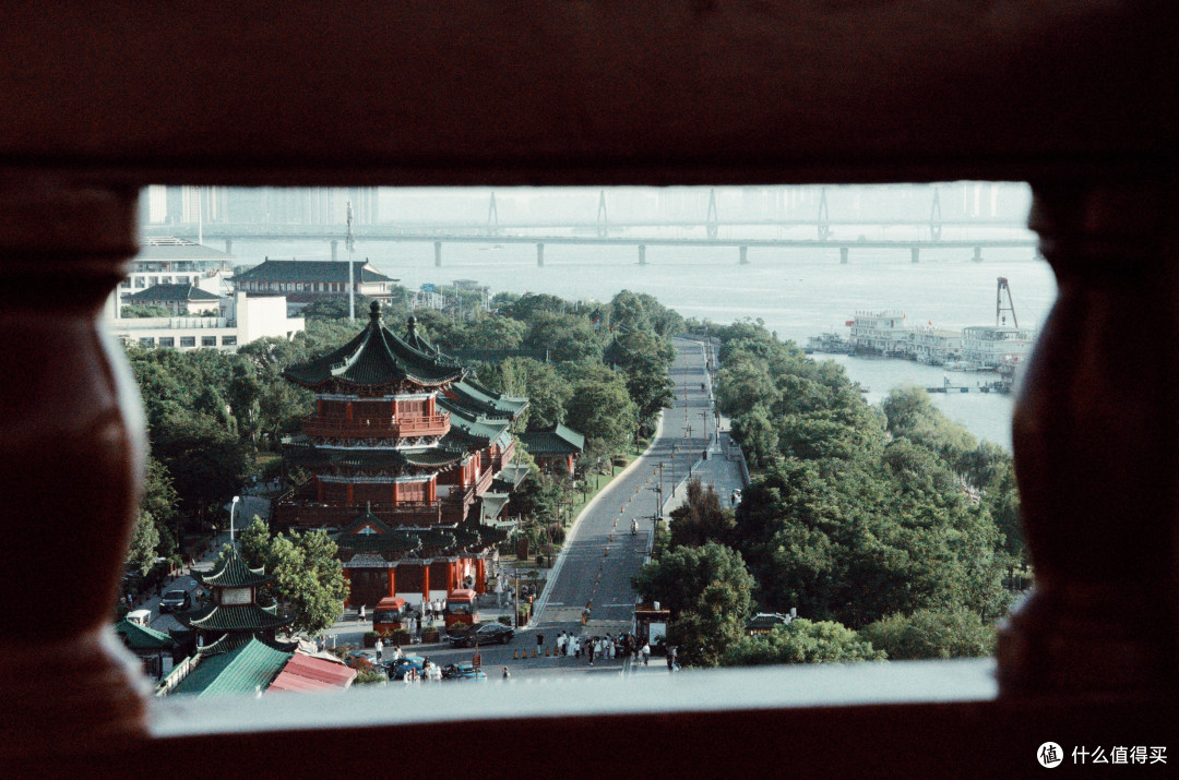 别再拍游客照了！航拍+地面双机位解锁滕王阁古今同框