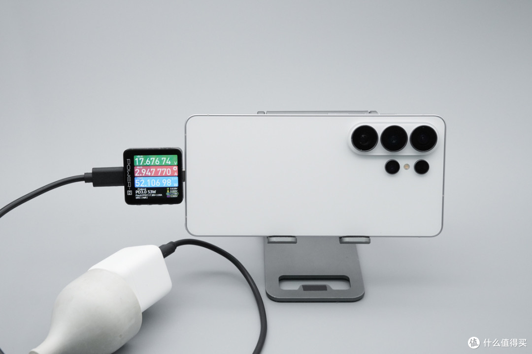 QR 准谐振架构加持,奥海 60W 氮化镓动态快充充电器评测