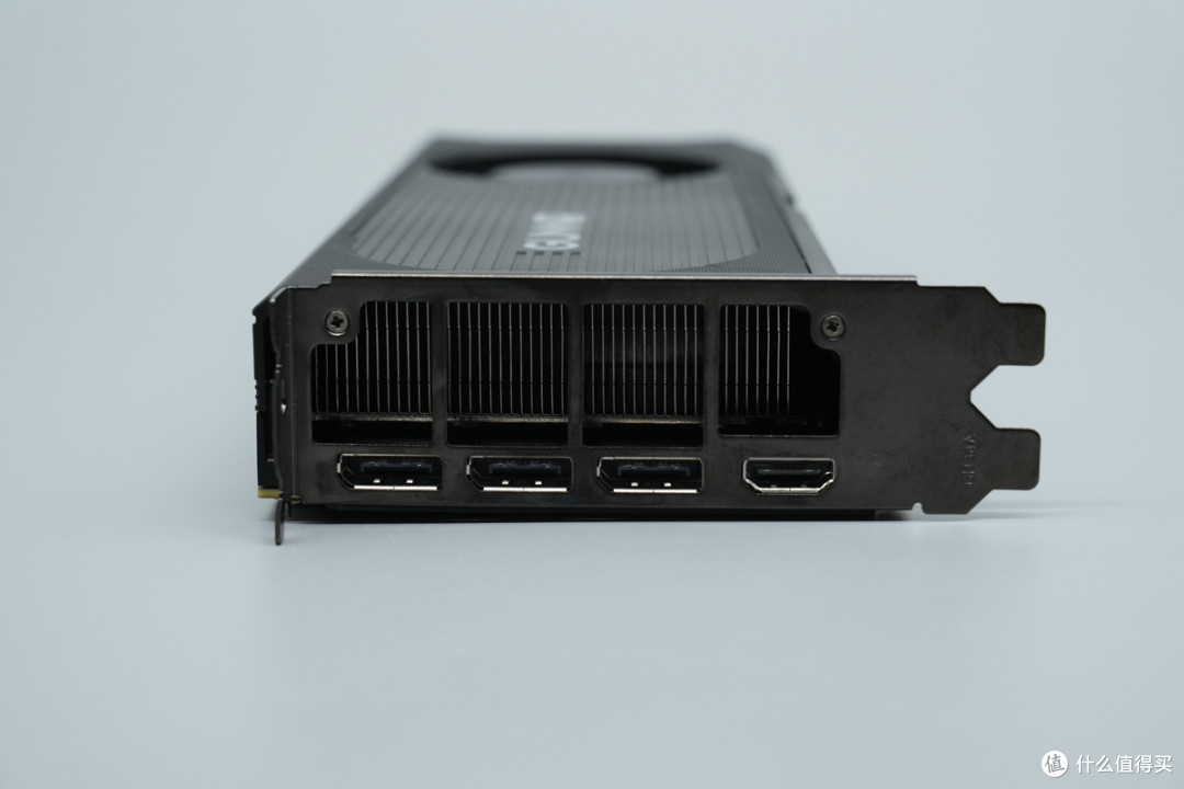 PCleGen5高速接口，蓝戟 INTEL ARC PRO B70 TF 32G专业显卡拆解