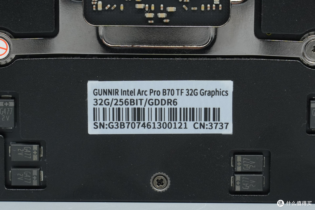 PCleGen5高速接口，蓝戟 INTEL ARC PRO B70 TF 32G专业显卡拆解