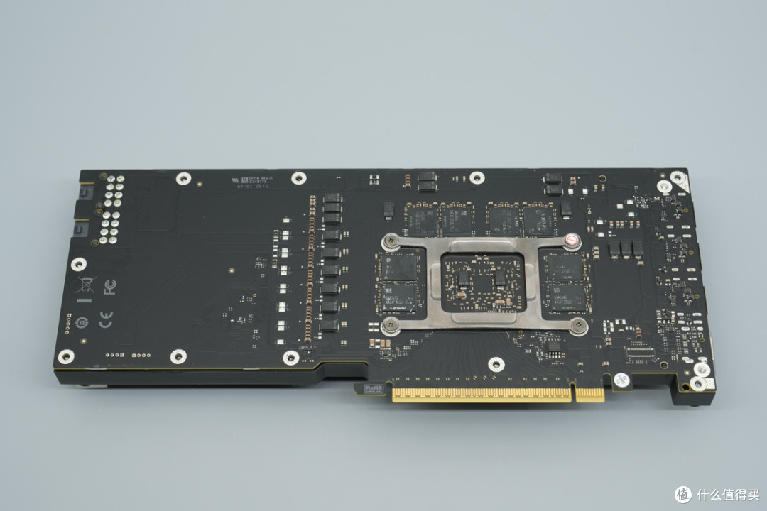 PCleGen5高速接口，蓝戟 INTEL ARC PRO B70 TF 32G专业显卡拆解