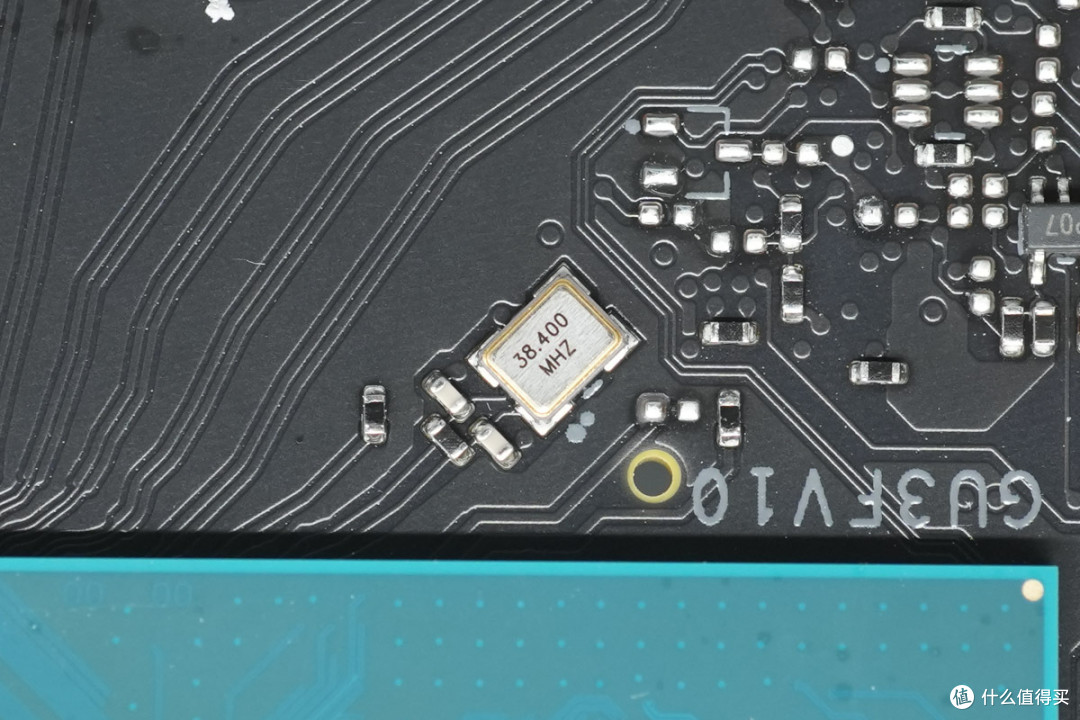 PCleGen5高速接口，蓝戟 INTEL ARC PRO B70 TF 32G专业显卡拆解
