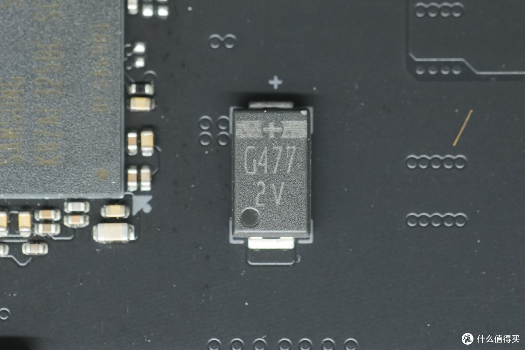 PCleGen5高速接口，蓝戟 INTEL ARC PRO B70 TF 32G专业显卡拆解
