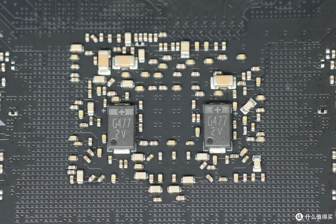PCleGen5高速接口，蓝戟 INTEL ARC PRO B70 TF 32G专业显卡拆解
