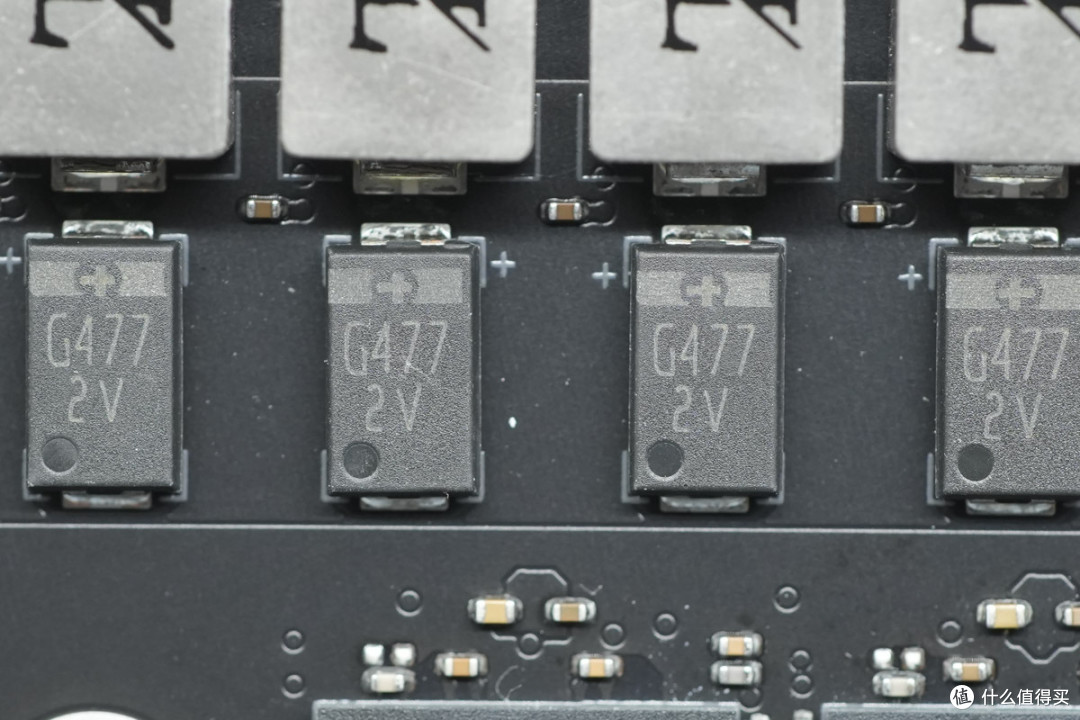PCleGen5高速接口，蓝戟 INTEL ARC PRO B70 TF 32G专业显卡拆解