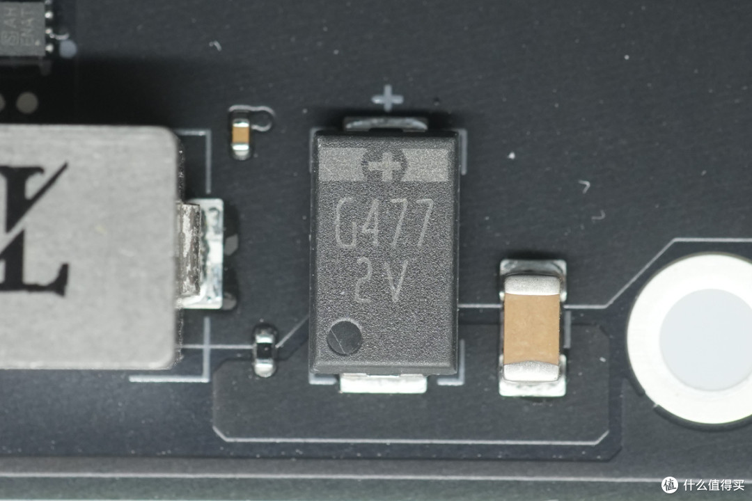 PCleGen5高速接口，蓝戟 INTEL ARC PRO B70 TF 32G专业显卡拆解
