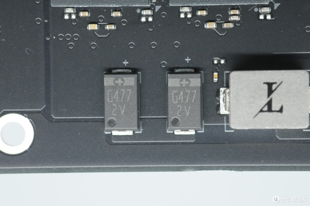 PCleGen5高速接口，蓝戟 INTEL ARC PRO B70 TF 32G专业显卡拆解