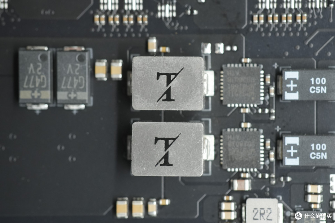 PCleGen5高速接口，蓝戟 INTEL ARC PRO B70 TF 32G专业显卡拆解