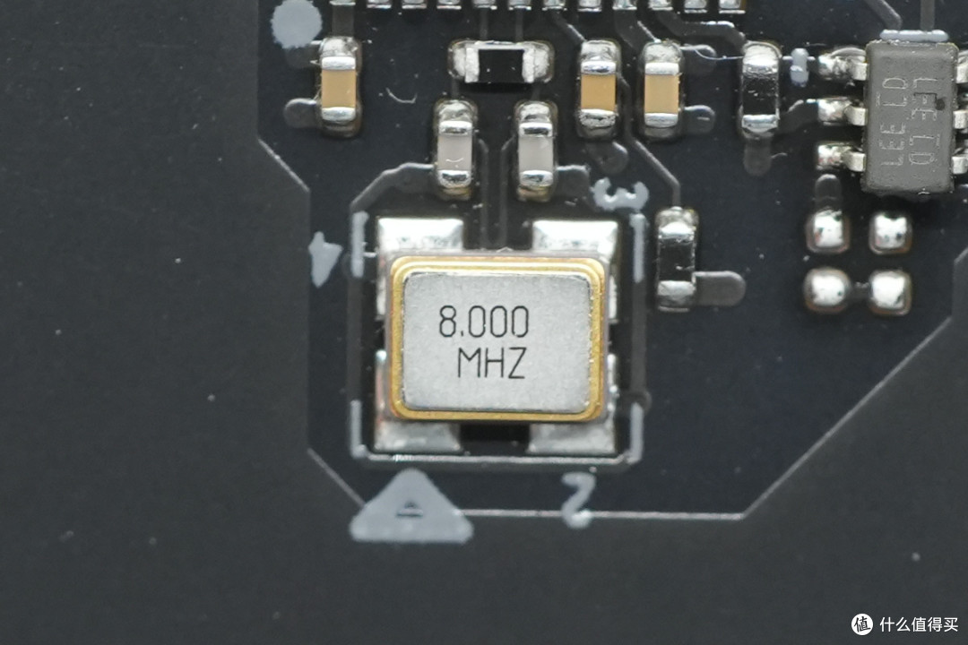 PCleGen5高速接口，蓝戟 INTEL ARC PRO B70 TF 32G专业显卡拆解