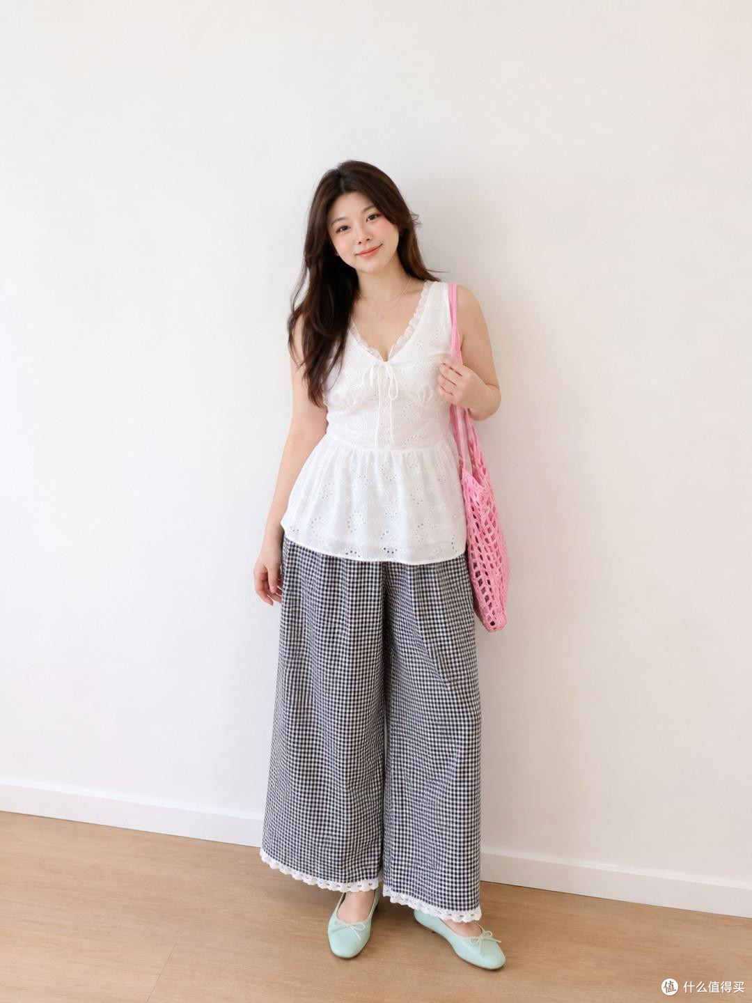 150斤的女生,在夏天怎么穿?记住“遮”和“露”,显瘦又有气质