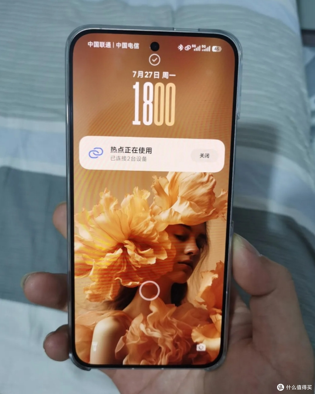 现在换手机成本太高,优先选耐用款,红米K90至尊版用着很稳