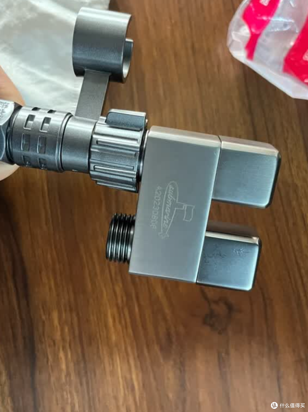 卫浴好物,潜水艇一进二出角阀喷枪实用度不错