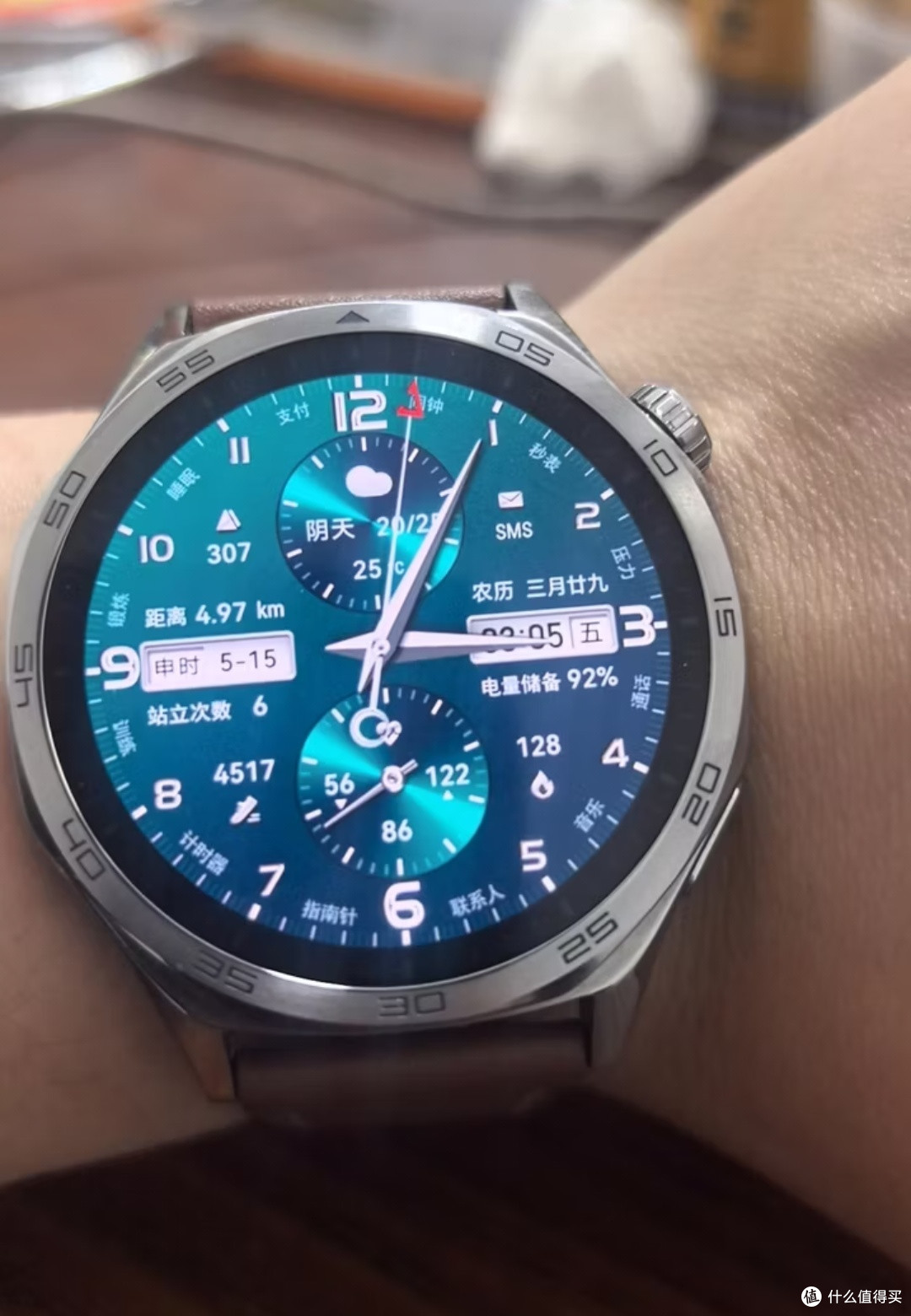 华为Watch GT 5 陪我走过三餐四季的智能手表