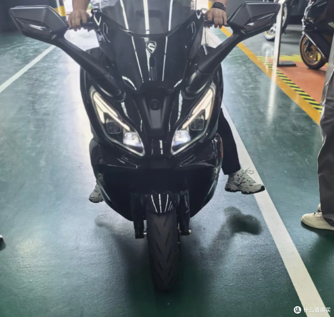 双缸大踏板再添新车!赛科龙SR400T-2正式申报!就差上市报价格了