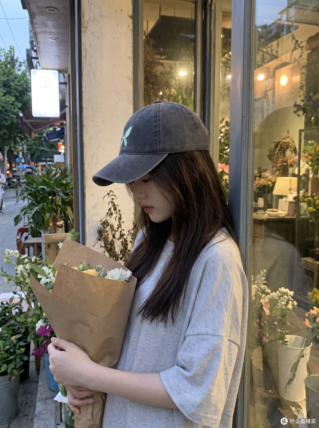 不是圆脸不能戴棒球帽,是你帽深选错了