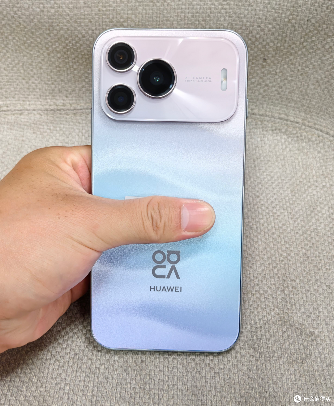 华为nova 16 SE真机曝光!麒麟8020+红枫原色镜头+8500mAh