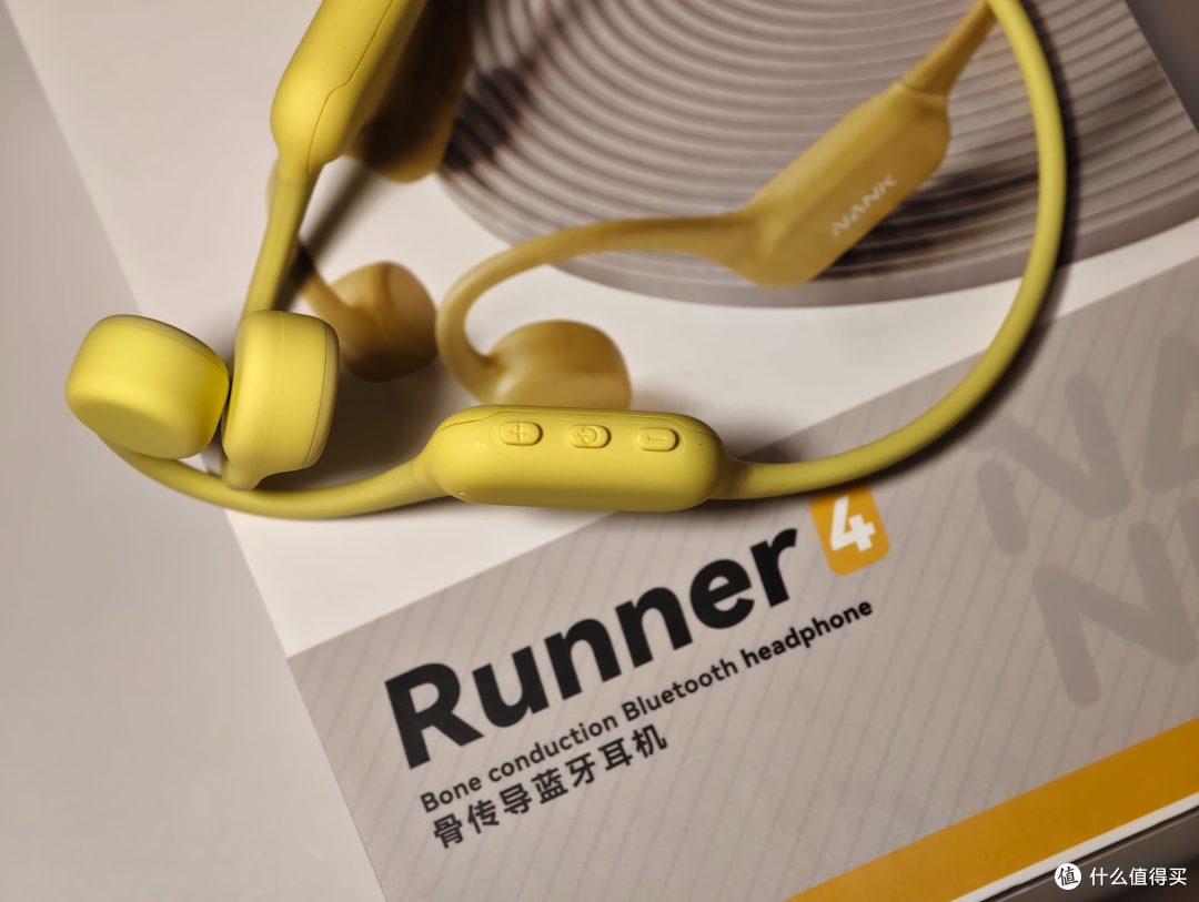 夏天晨练必备！南卡Runner4评测：戴上轻若无物的骨传导耳机