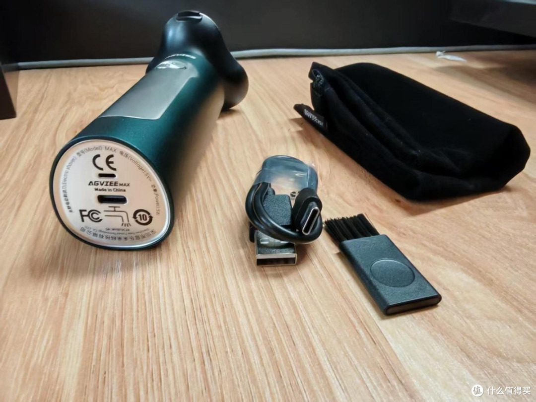 剃须刀刮不干净还夹须?测评399的未野MAX,敏感肌痘痘肌福音