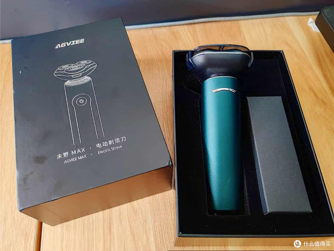 剃须刀刮不干净还夹须?测评399的未野MAX,敏感肌痘痘肌福音
