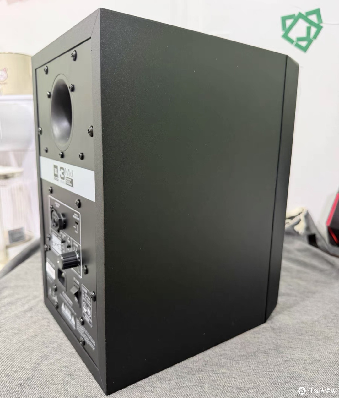 闲鱼大量涌入日行JBL 305P,全新未拆封仅1230块,录音棚级别声准