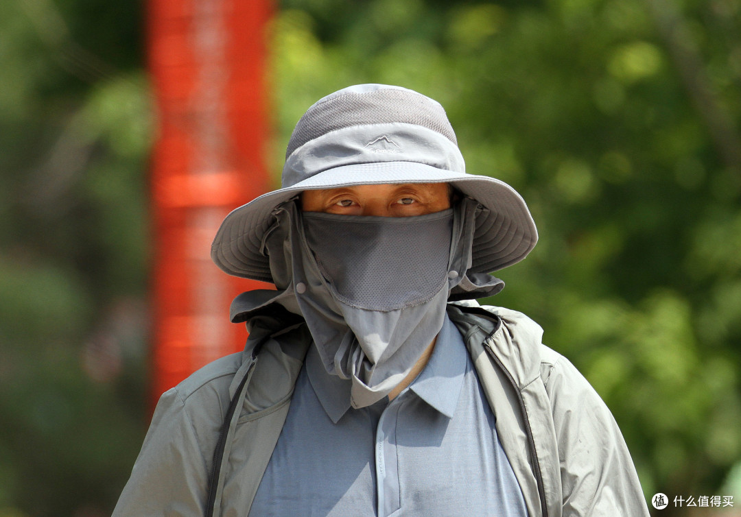 为什么国人夏天全副武装，外国人却恨不得晒成小麦色？