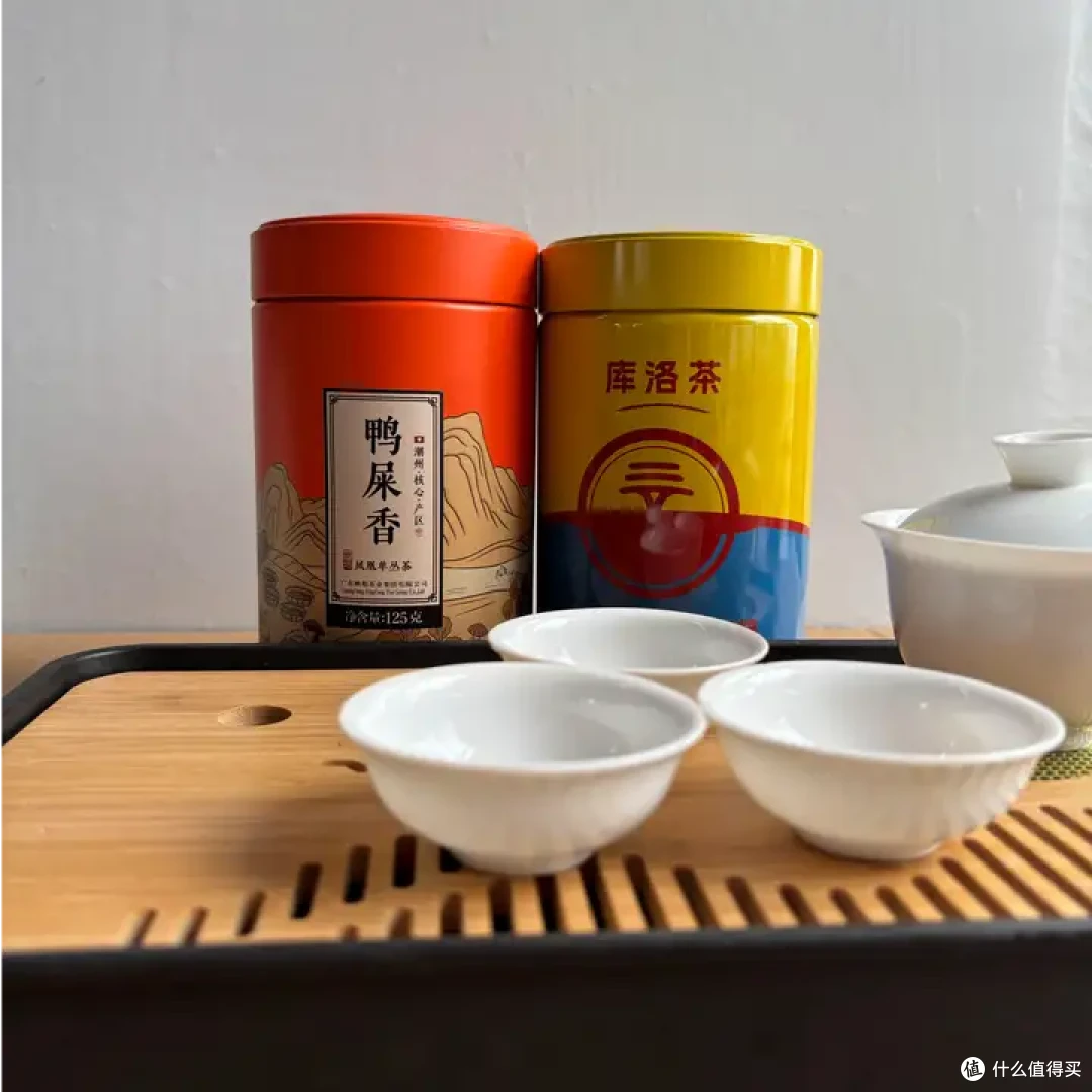 网上买茶测评-库洛茶黄罐鸭屎香VS映群茶业鸭屎香