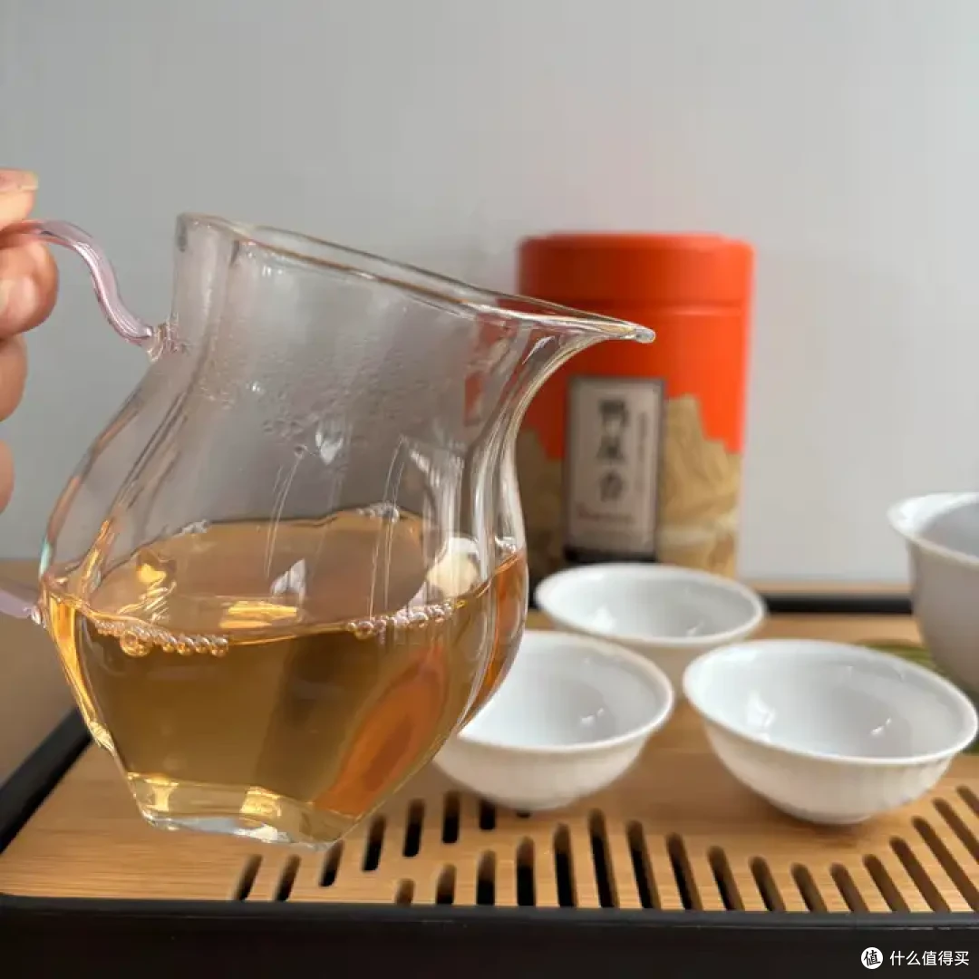 网上买茶测评-库洛茶黄罐鸭屎香VS映群茶业鸭屎香