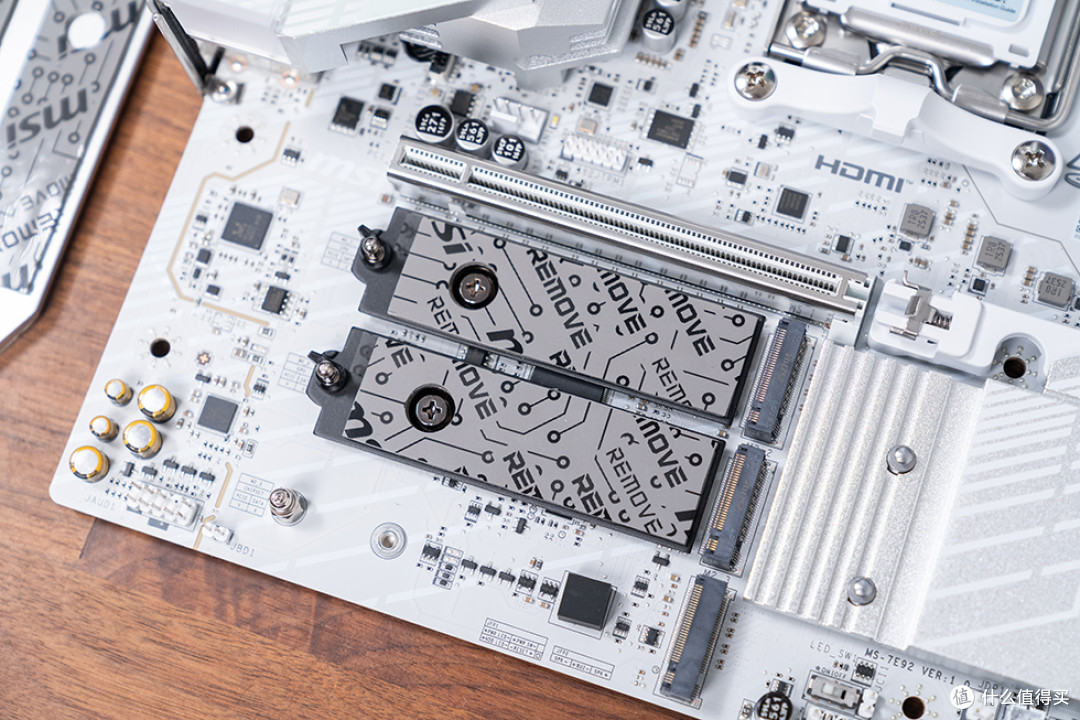 精致数显海景MATX主机,乔思伯 D34 装机展示