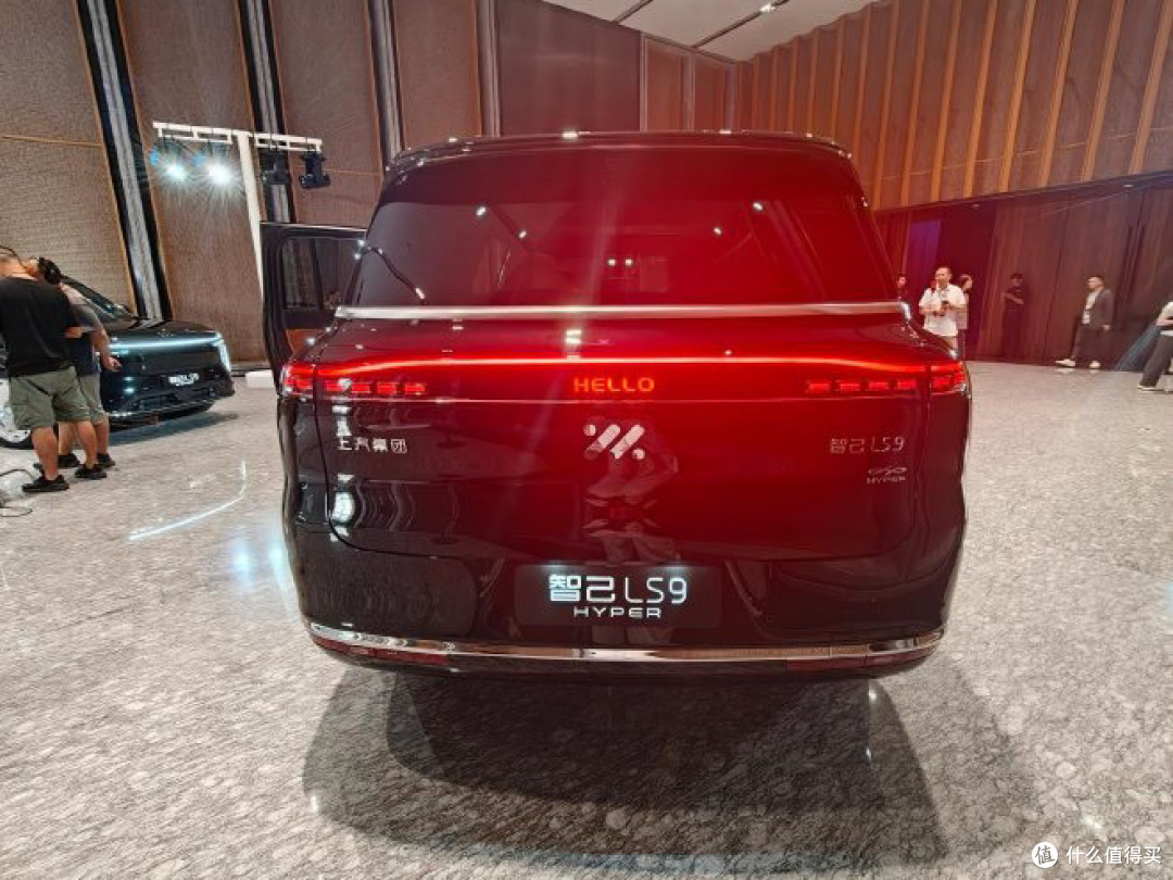 2025-2026年智己LS9 Hyper对比问界M9深度选购指南解析