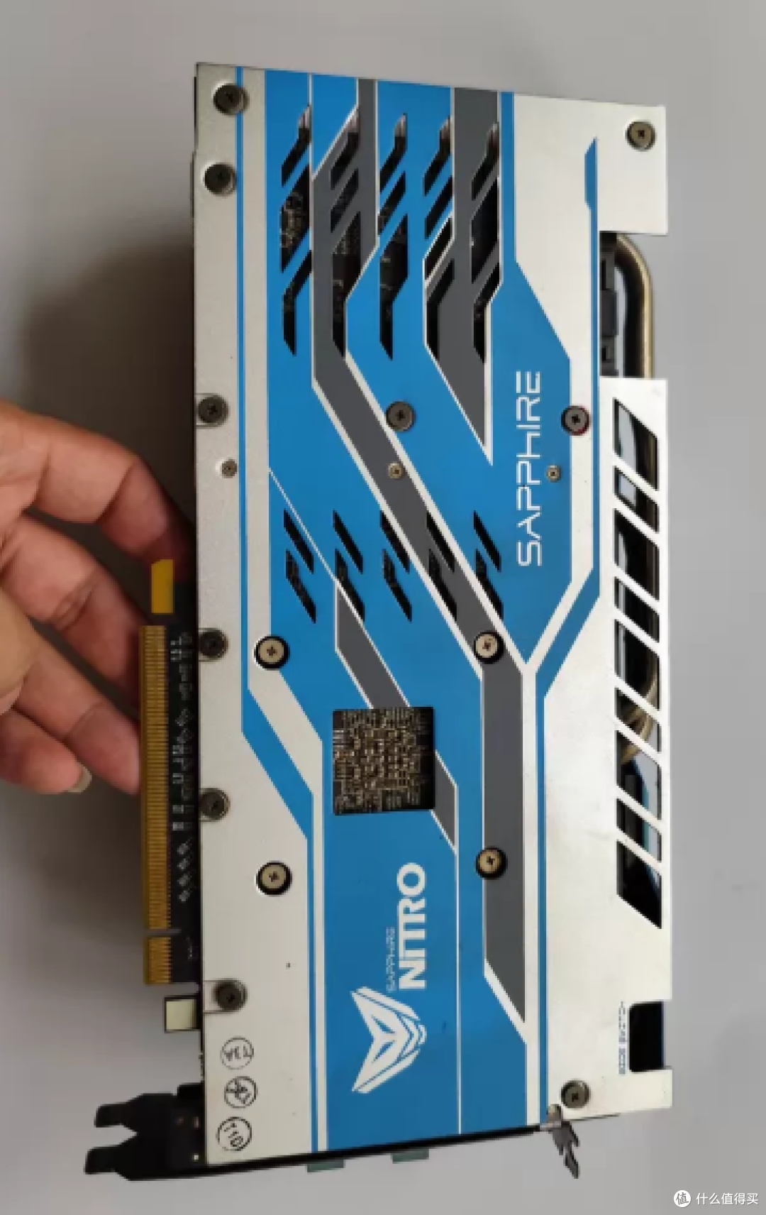 488元的蓝宝石RX590超白金:无矿二字我先帮你打问号