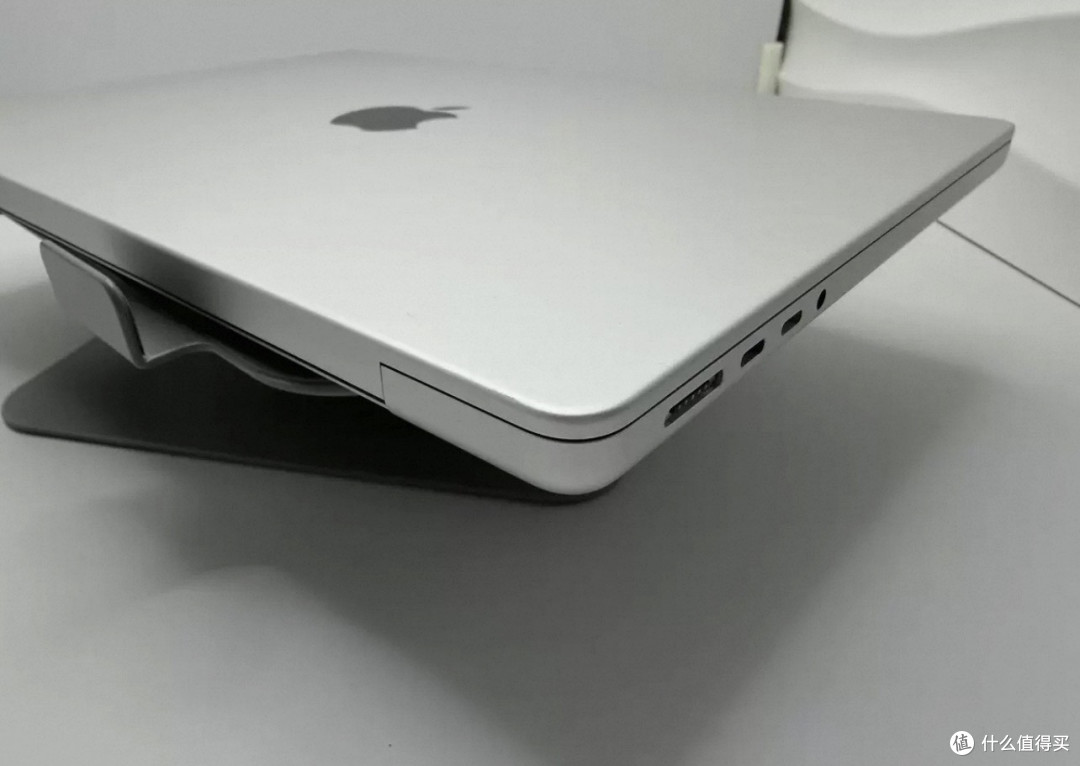 闲鱼 5000 收台 MacBook Pro M2,是捡漏还是翻车?咱们唠唠!