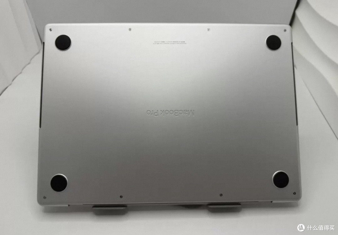 闲鱼 5000 收台 MacBook Pro M2,是捡漏还是翻车?咱们唠唠!