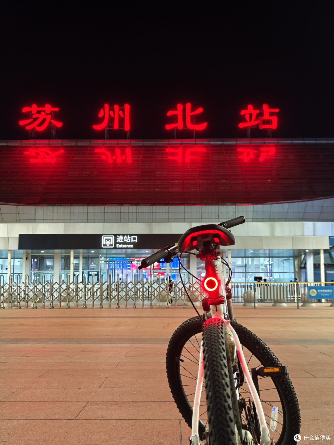 爱骑行的朋友有福了！新上市的快拆尾灯，肯定不会再丢失了。