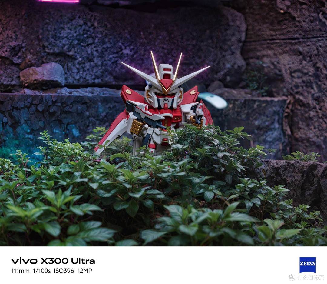 带派!AI创作相机玩法解析!vivo X300Ultra二次元特效焕发新乐趣