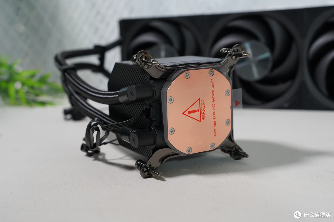 6年漏液全赔+双4吋大屏!超频三双境DX360 PRO ARGB水冷散热器实测