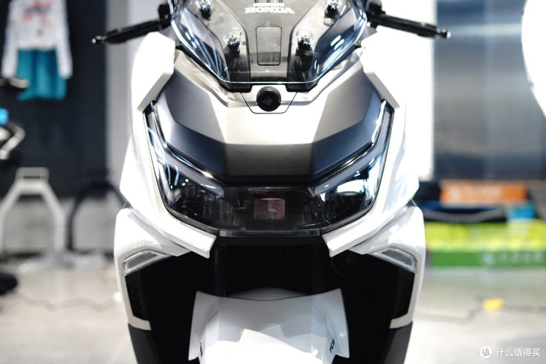 NS150GX冲进人气前五:本田终于放下身段,跟国产车卷配置了
