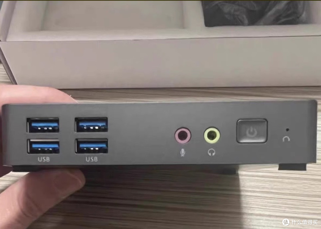180元的飞牛圣体能不能买?中兴D321,像极了二手数码里的老实人