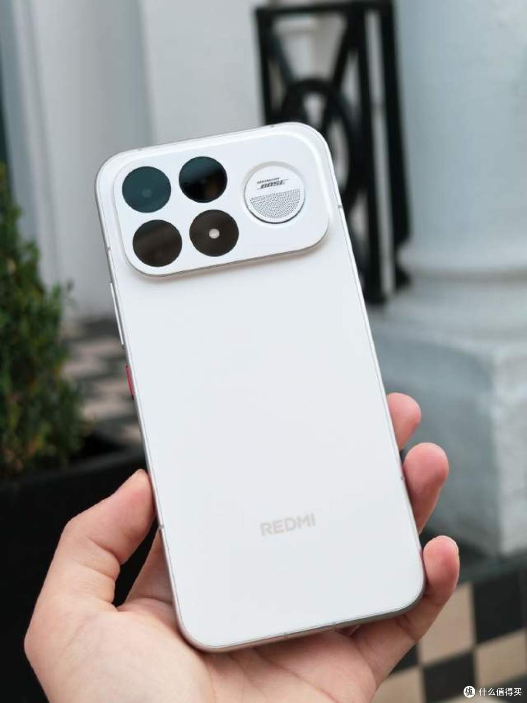 帧率功耗双封神！REDMI K100 Pro Max 真机实测出炉，185Hz新架构