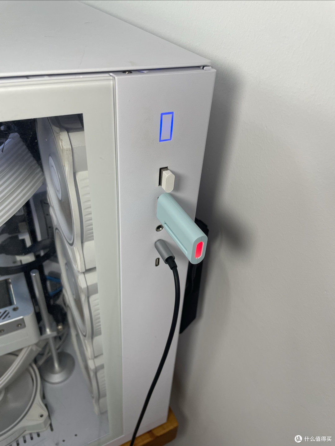 头戴耳机见多了，但能秒换电不断电的你见过没？雷柏VE3使用评测