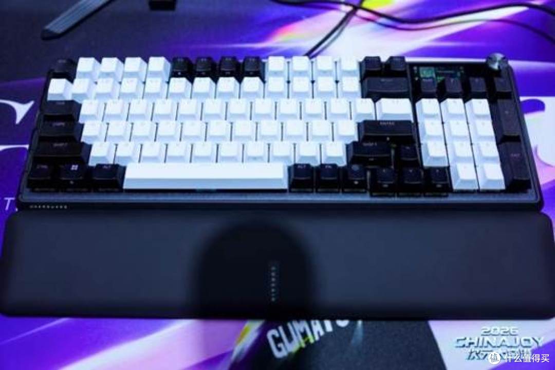 ↑海盗船先锋者PRO 96磁轴键盘
