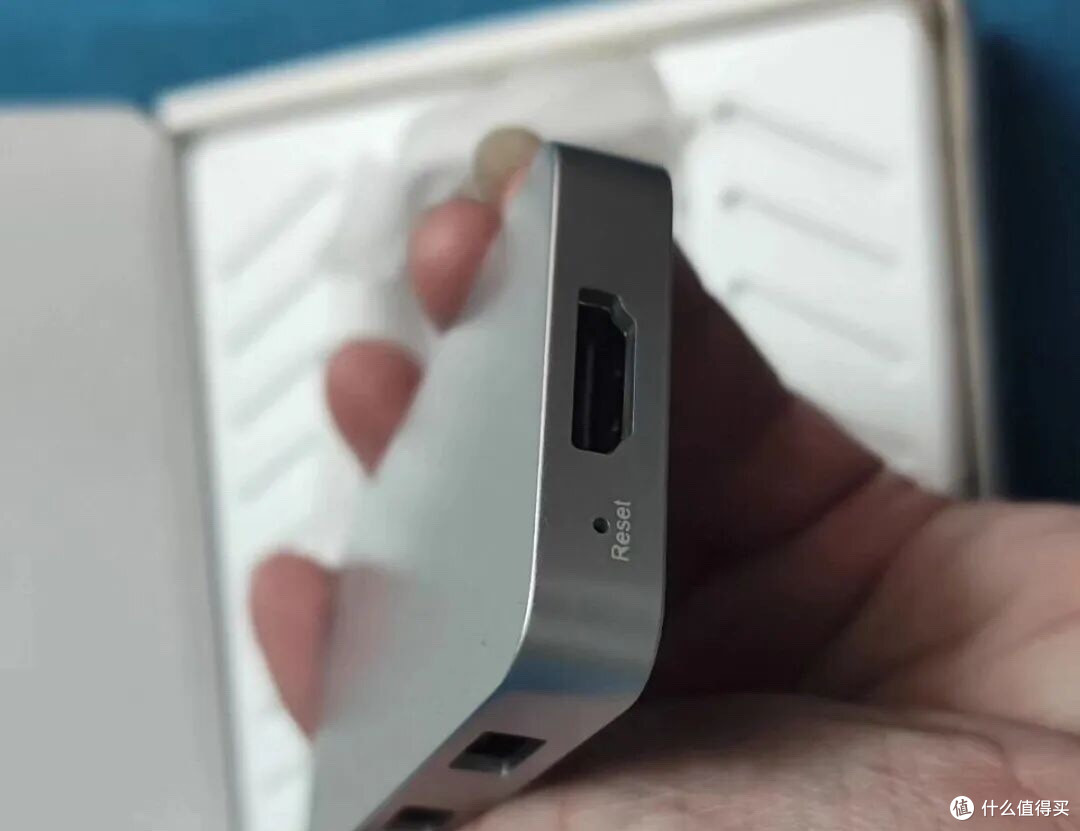 中兴云电脑盒子,S905X2+2GB+32GB、典型2W功耗,刷成轻NAS真香