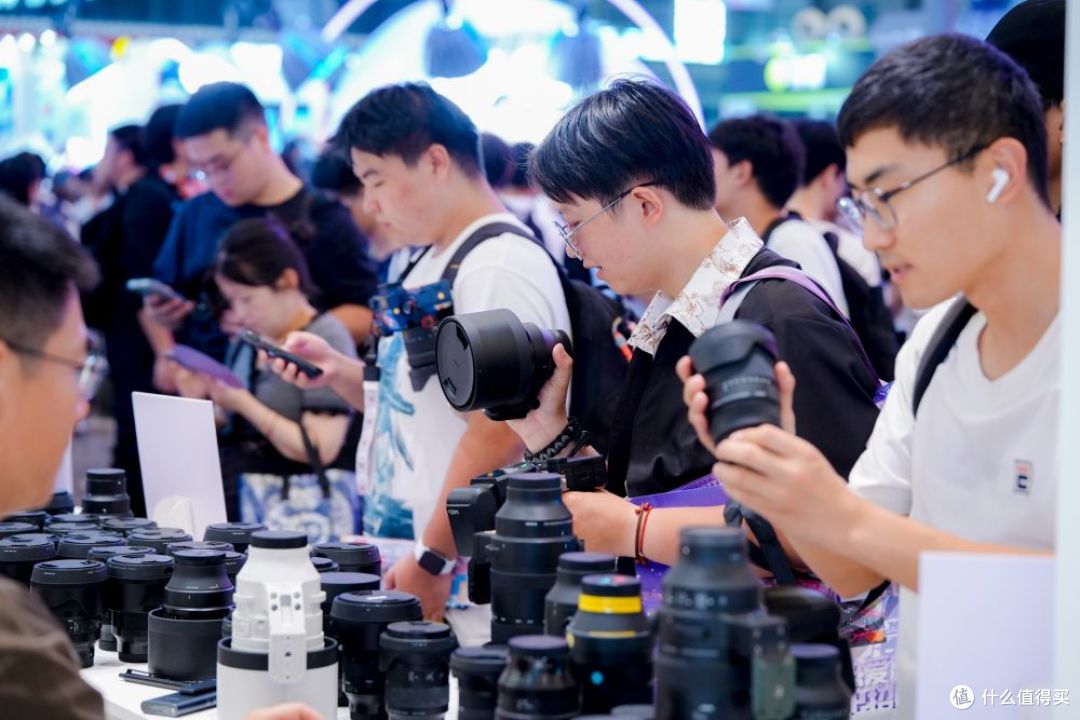 适马CJ2026圆满收官:F1.2 交出了怎样的答卷