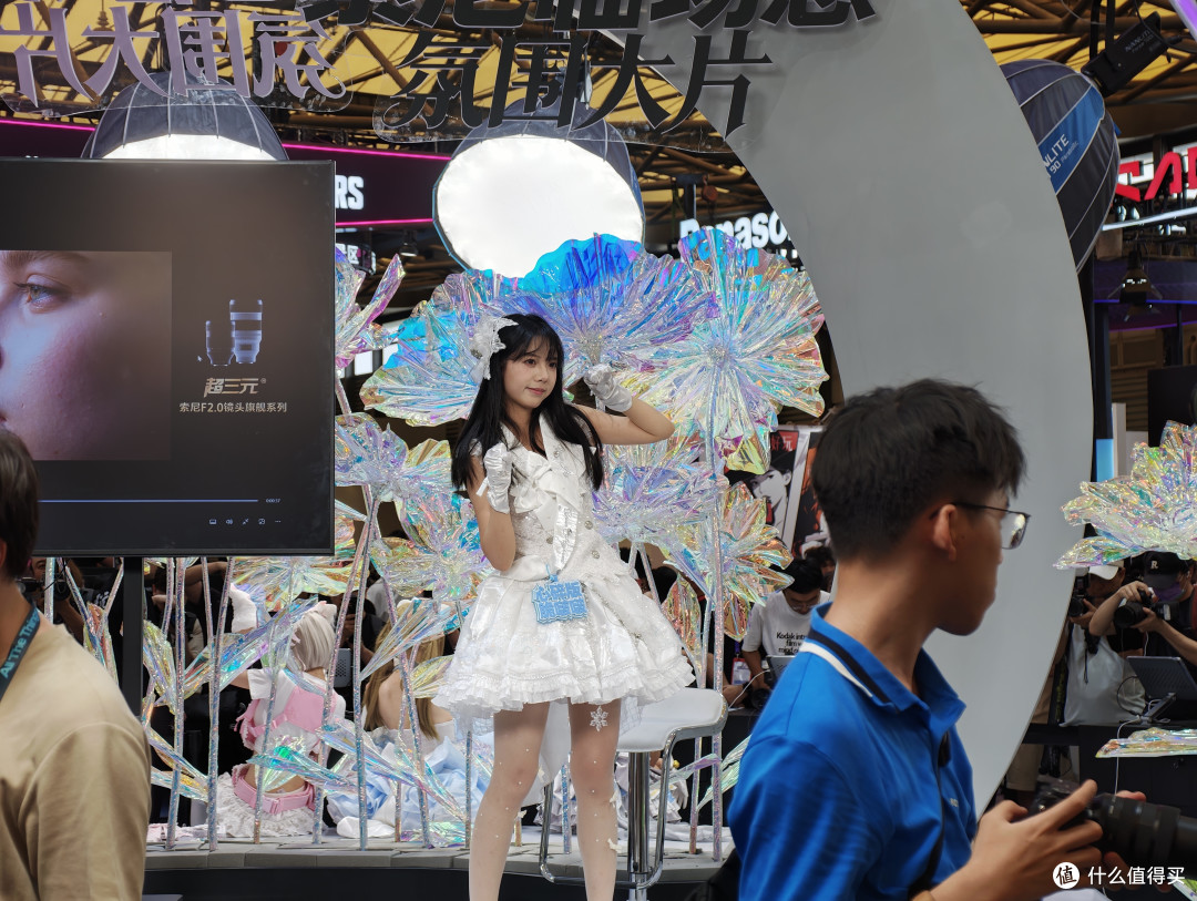 索尼尼康佳能征战ChinaJoy，结果却被美图们抄了后路
