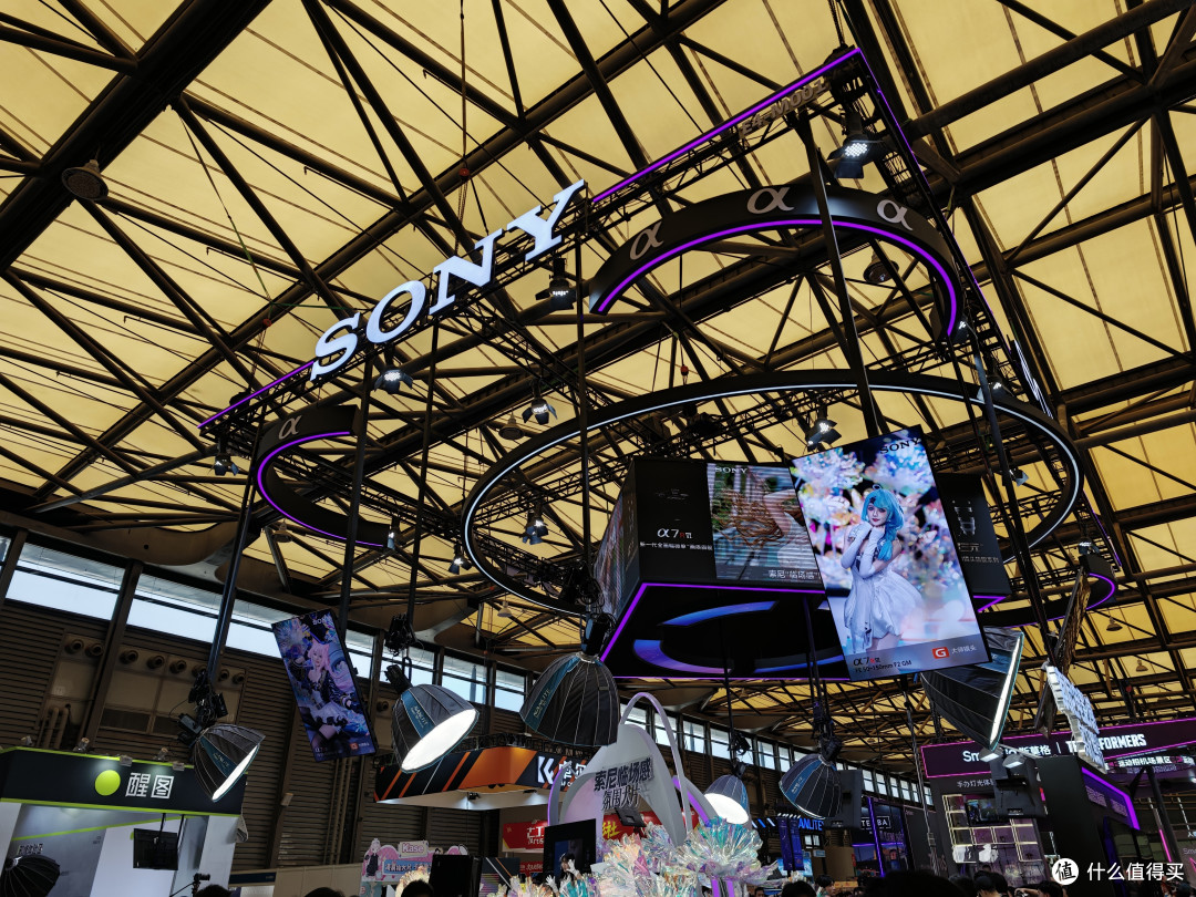 索尼尼康佳能征战ChinaJoy，结果却被美图们抄了后路