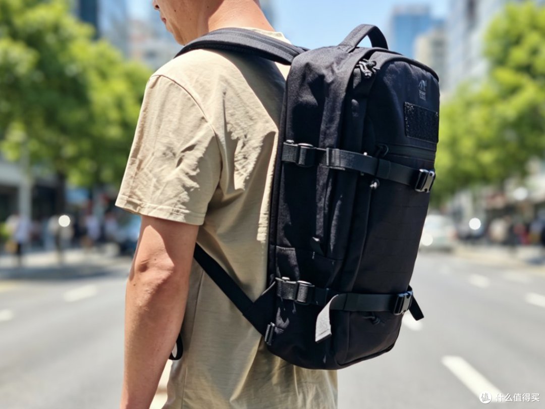 塔虎TT通勤背包23L体验:通勤户外全能战术双肩包