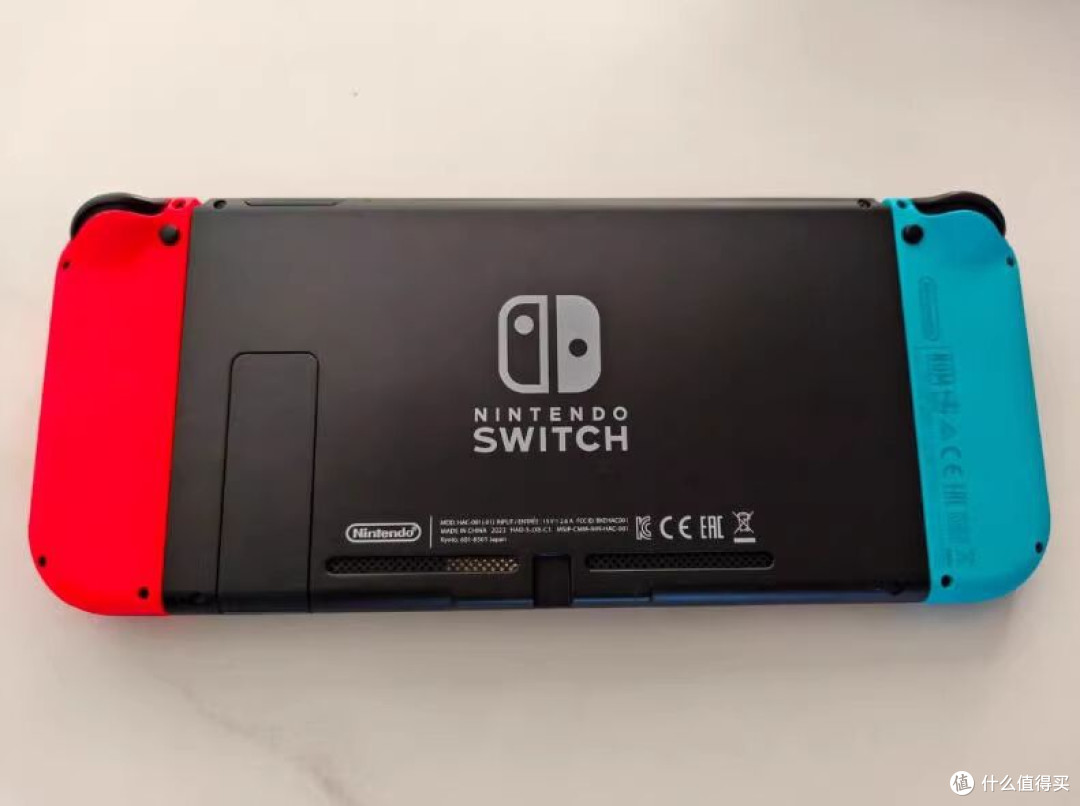 Switch续航版给力,跟着关卡打小怪刷装备喽!