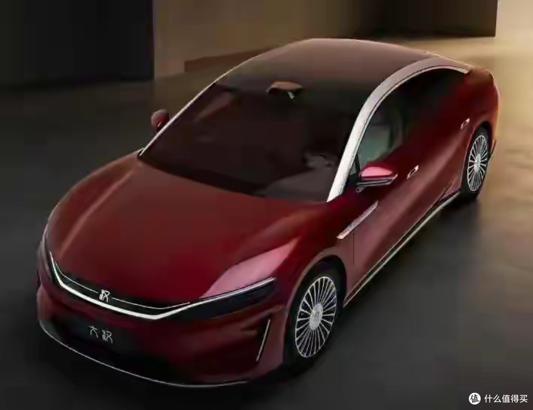 比亚迪8月三连炸!11.5万起闪充B级车,联手千匹轿跑围剿全场